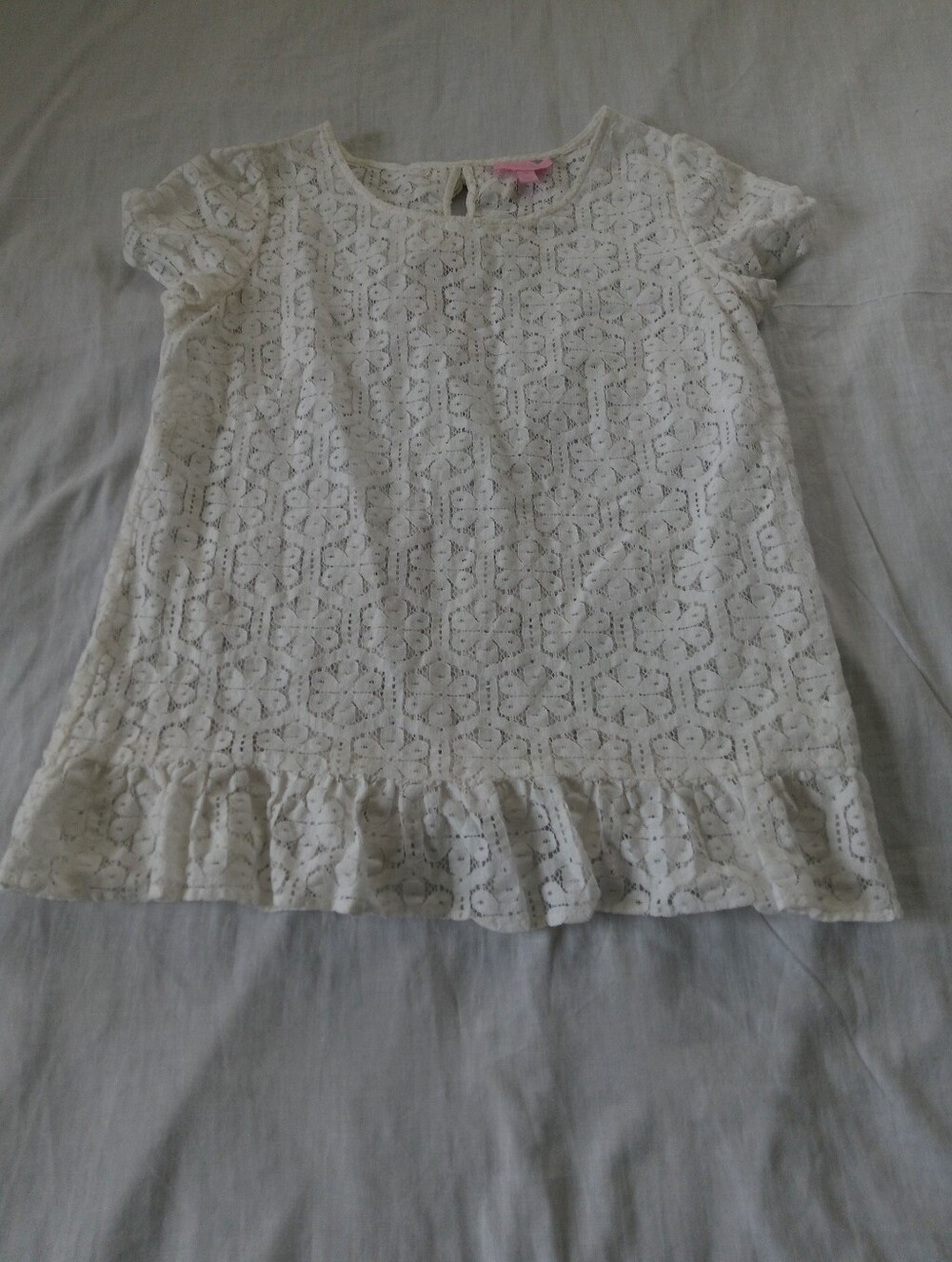 Lilly Pulitzer Women's White Open Crochet Lace Ruffle Hem Top Size M